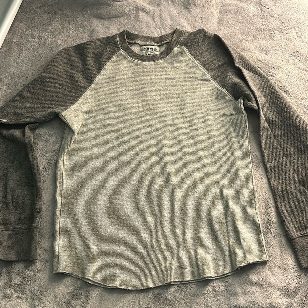 Old Navy grey long sleeve